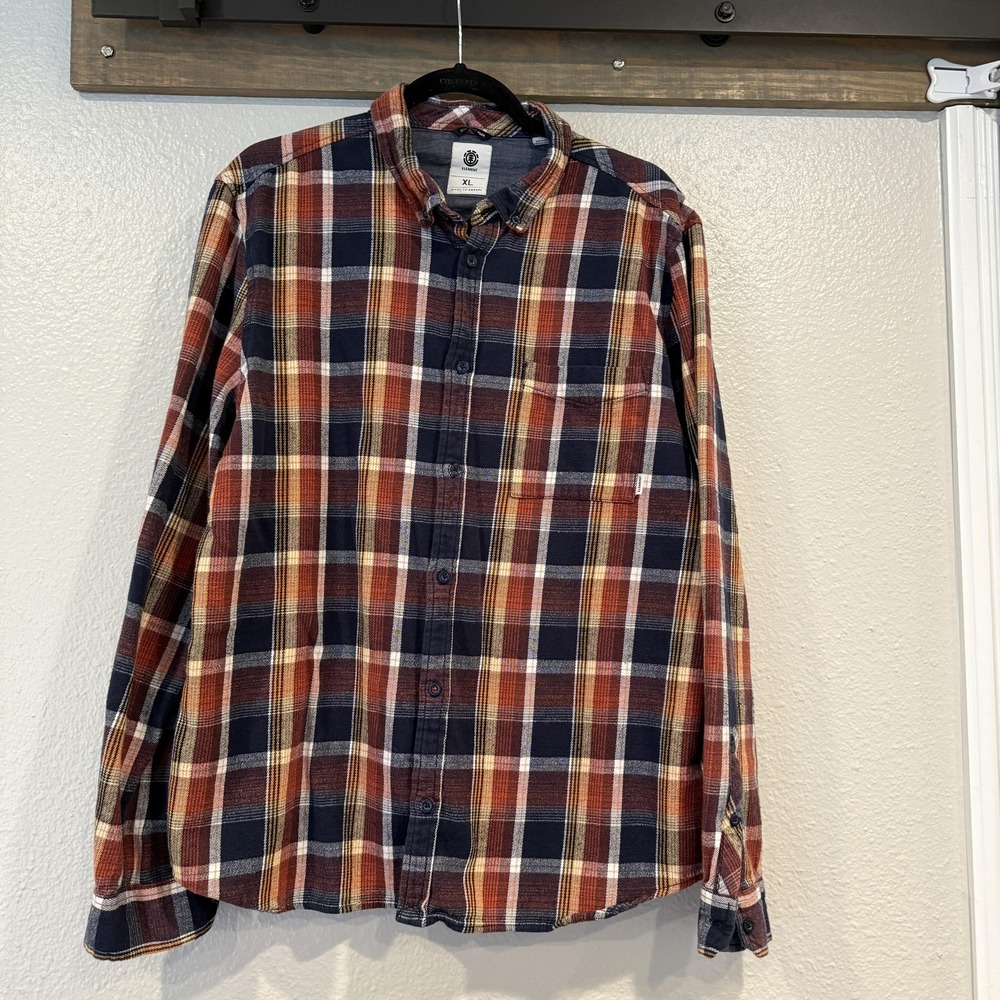 Element Shirt Mens XL Tartan Plaid Flannel Long Sleeve Button Down Flex